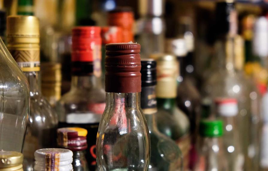 Gobierno prohíbe ventas de bebidas alcohólicas después de media noche en Santo Domingo