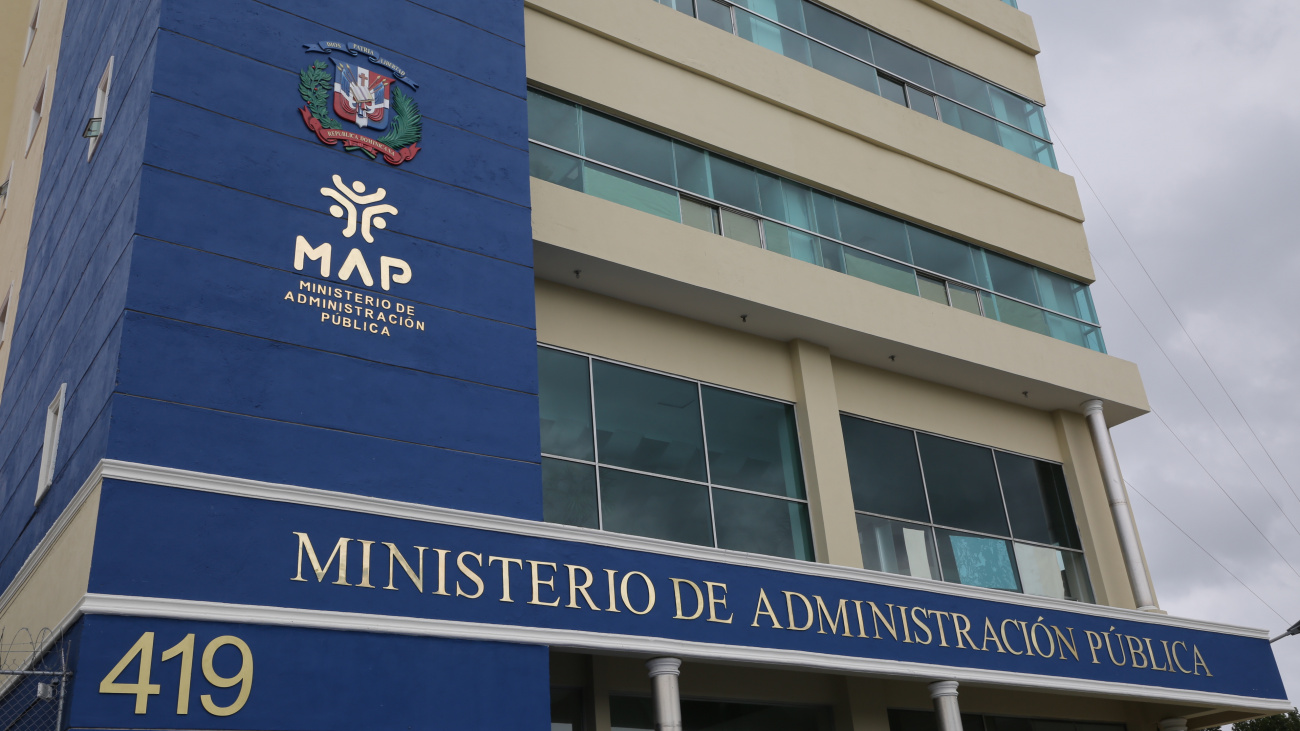 MAP emite resolución que establece formas de colaboración de extranjeros en la administración pública