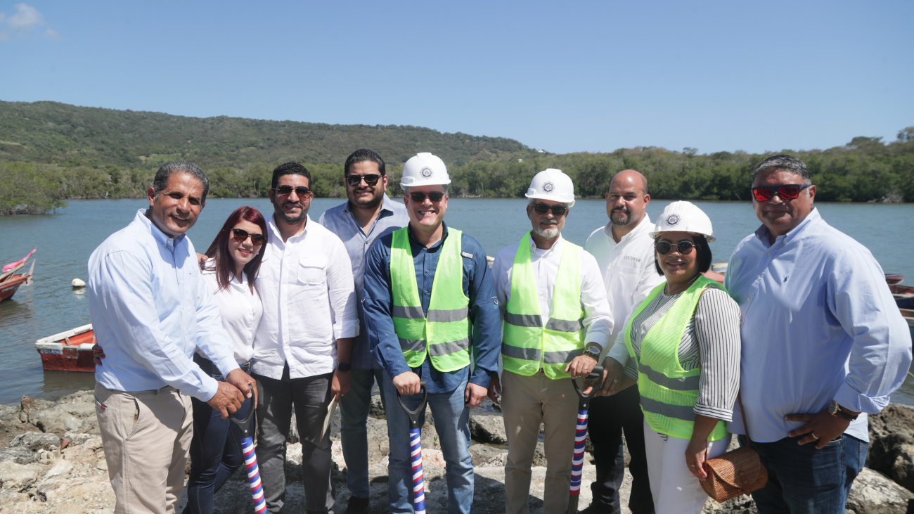 Bahía de Luperón tendrá muelles