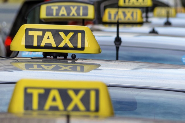 Tres meses de prisión preventiva a hombre que atracaba taxistas en SDE