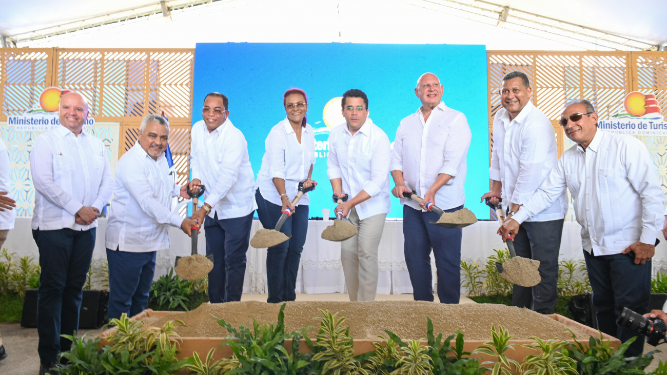 Ministerio de Turismo inicia el remozamiento del malecón de Samaná con inversión de más de RD140 millones de pesos