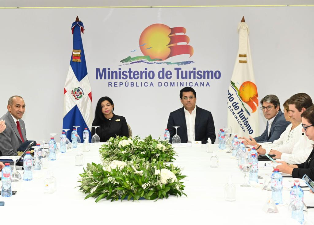 Realizarán acuerdos para garantizar mayor seguridad en los diferentes destinos turisticos de RD