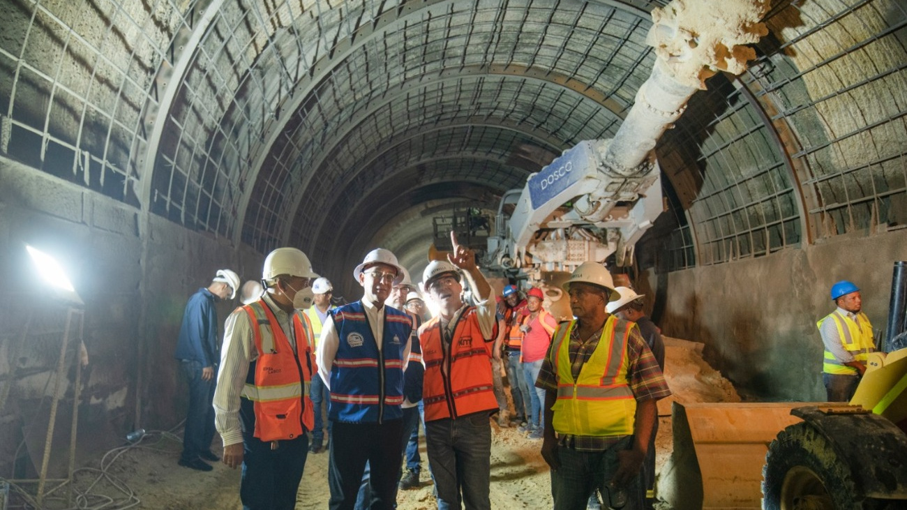 OPRET muestra avances línea C del Metro de Santo Domingo