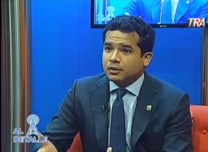 Omar Fernández dice reforma fiscal afecta al pueblo